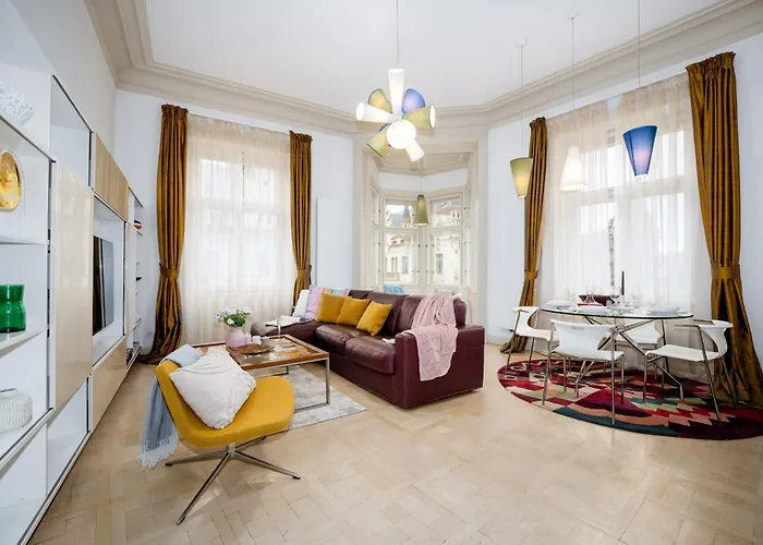 Prague Days - 1Min Old Town Square - 1Bdr Apt - Parizska Street